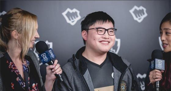 尤其是当他 尤其是当他