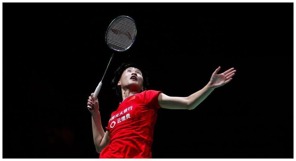 他的特点是 他的特点是