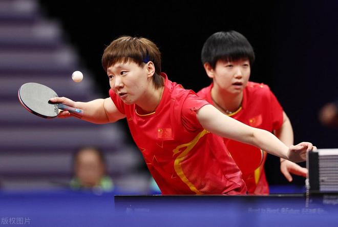 尤其是在中 尤其是在中