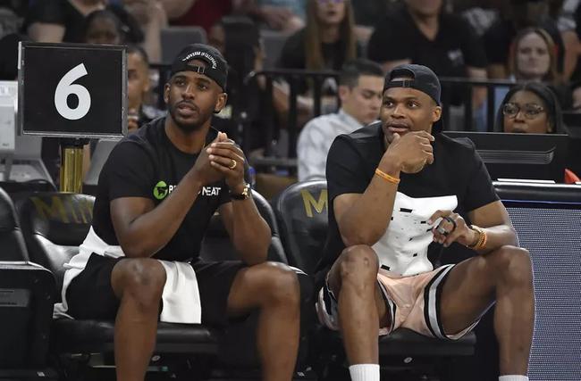 新秀果断出 新秀果断出