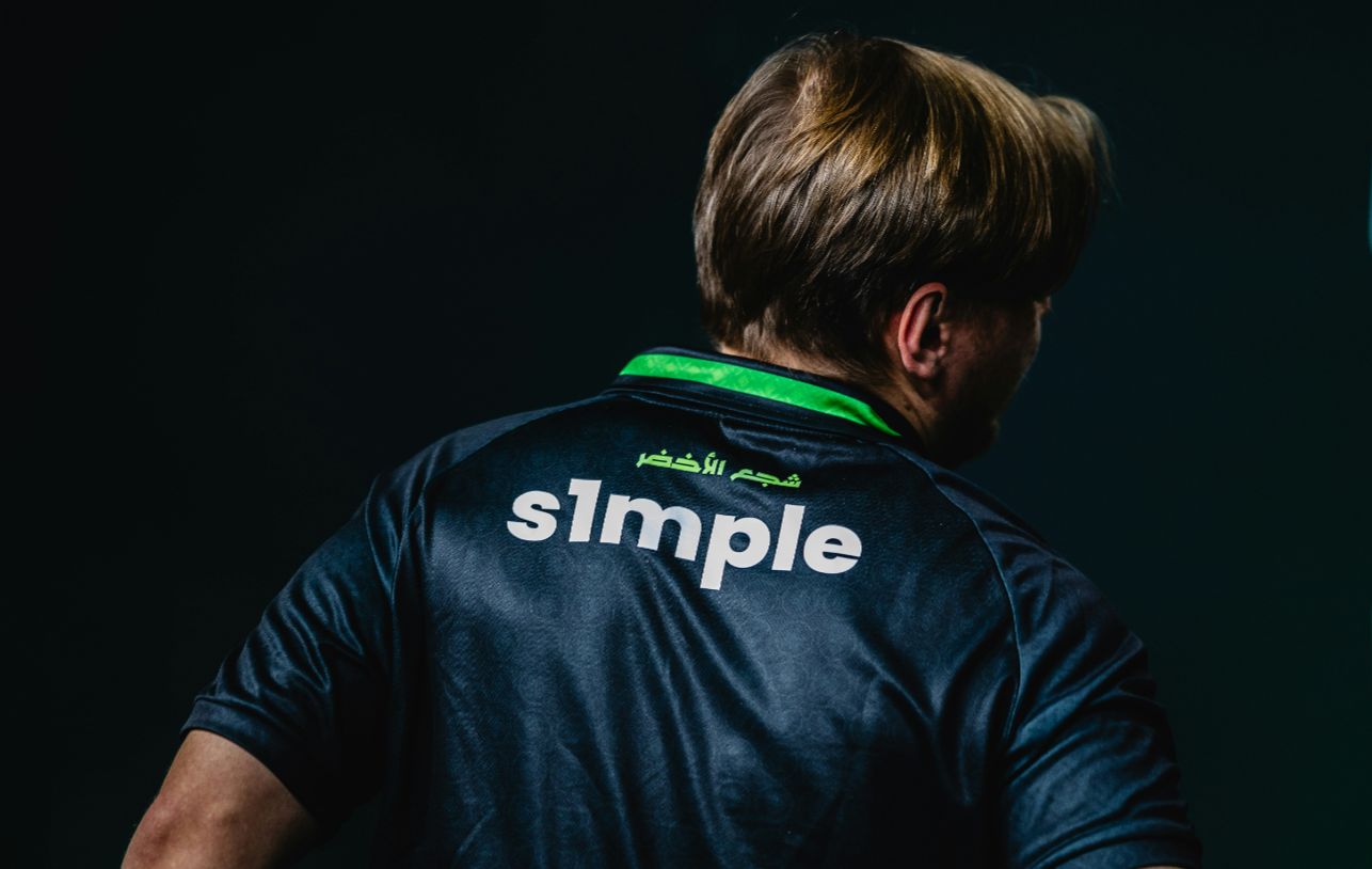 是把队伍拧 是把队伍拧